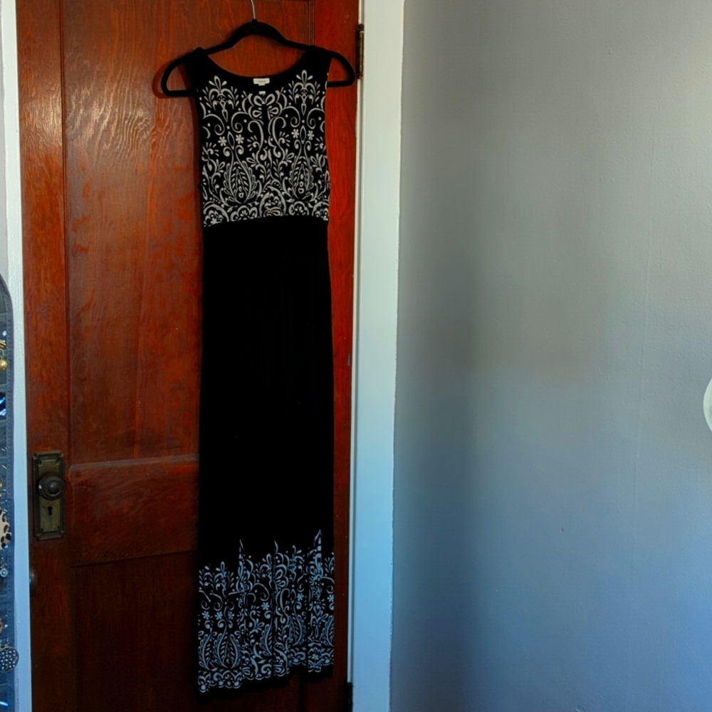 Soma black and white maxi dress
